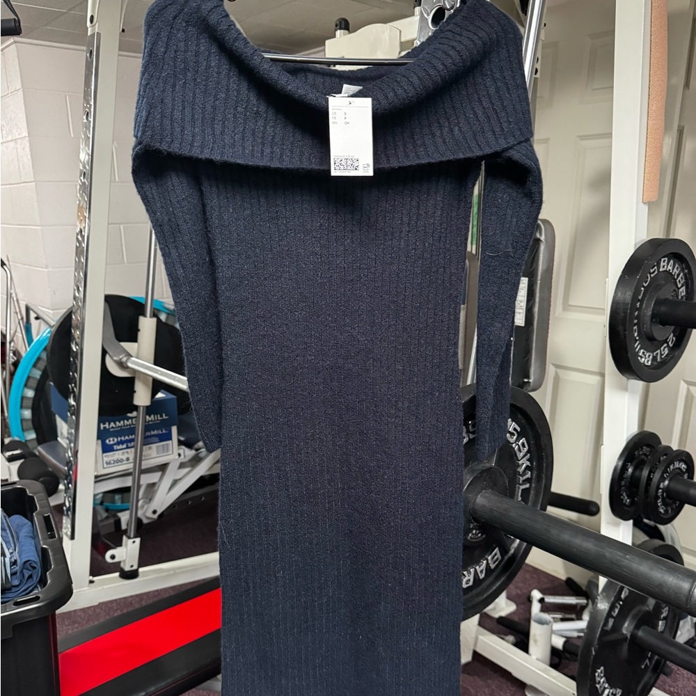 H&M Dark Blue Ribbed Sweater